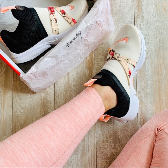 Nike Shoes - NWT Nike presto extreme floral